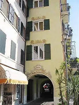 Ristorante Montebaldo 호텔 리몬네술가르다