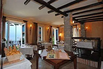 Ristorante Montebaldo 호텔