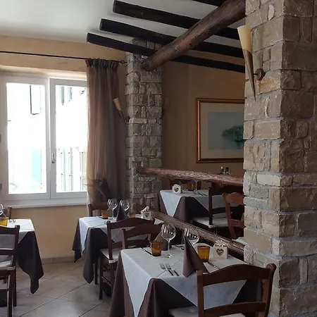 Ristorante Montebaldo 호텔 3*