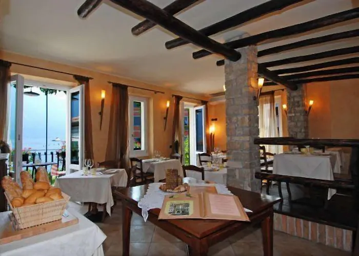 Ristorante Montebaldo 3* Limone sul Garda